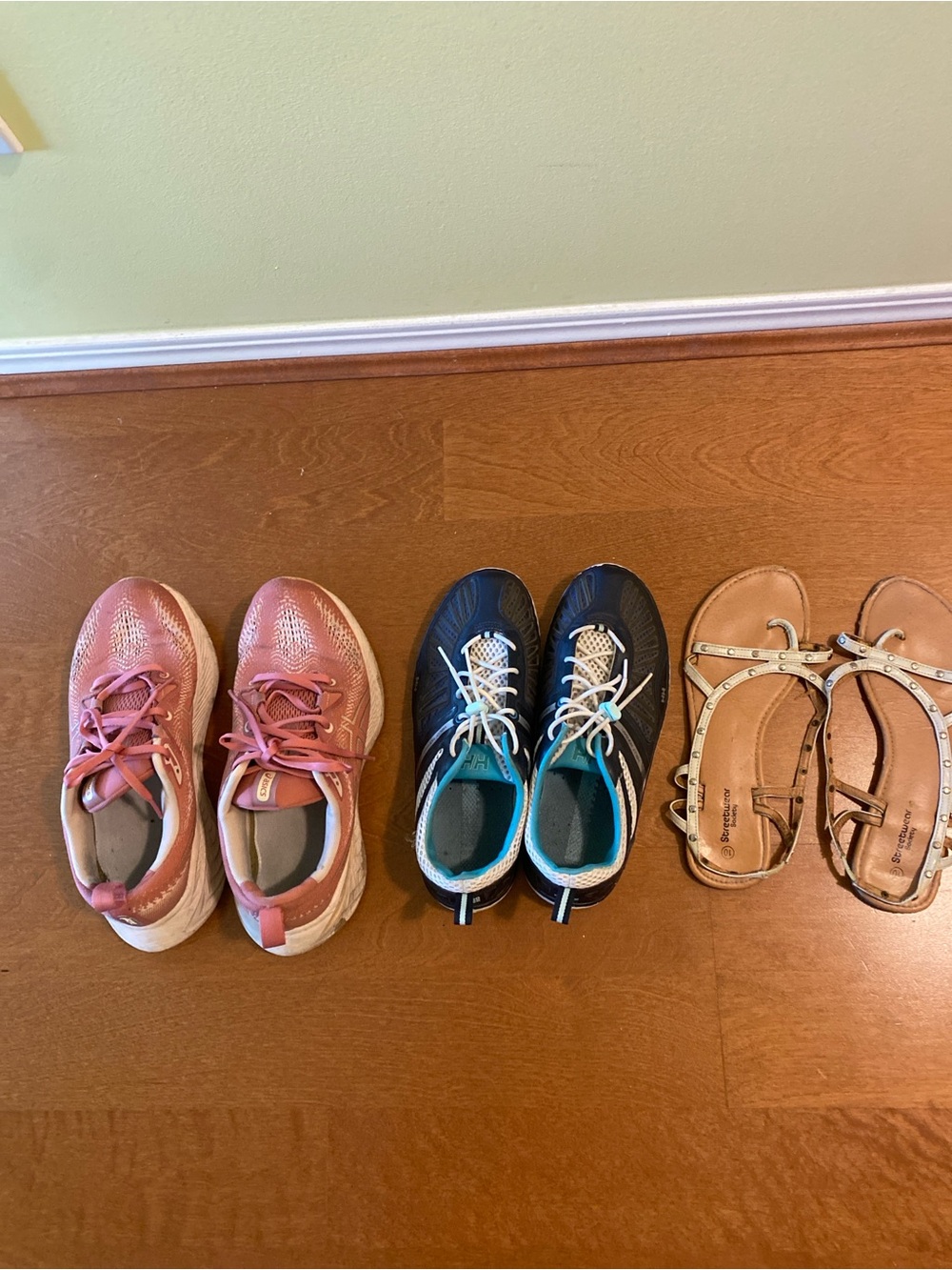 Women's Pink Athletic Sneakers - Lightweight Comfort